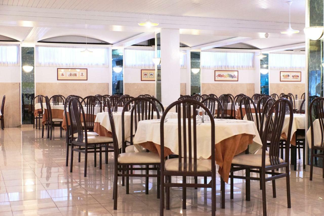 Hotel Checkin Garbí Calella Exterior foto